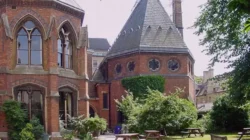 Lembaga Ilmiah Paling Bergengsi pada di Inggris Sebut negeri tanah Israel Melakukan Genosida